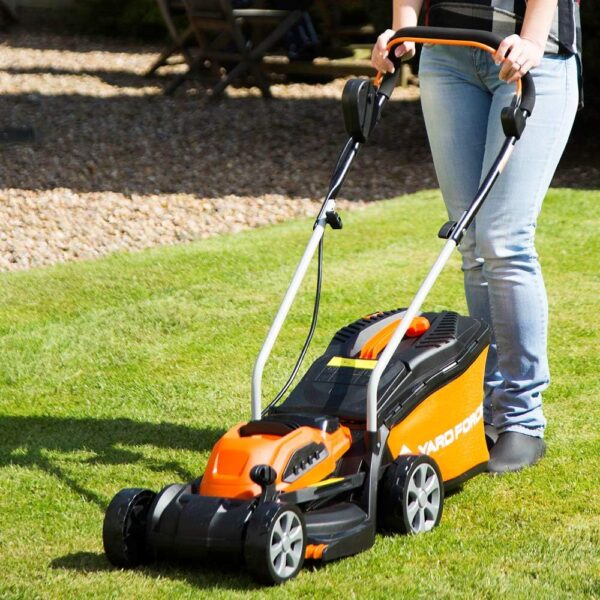 Yard Force 40V 32cm Cordless Lawnmower with Lithium-ion Battery and Quick Charger LM G32, Black/Orange - Image 10