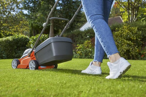 Flymo EasiStore 300R Li Cordless Rotary Lawn Mower - 40 V Battery (20 V x 2 Including Charger), 30 cm Cutting Width, 30 Litre Grass Box, Close Edge Cutting, Rear Roller, Space Saving Storage Features - Image 9