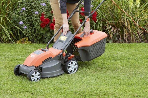 Flymo Speedi-Mo 360C Electric Wheeled Lawn Mower, 1500 W, Cutting Width 36 cm, Orange/black - Image 4