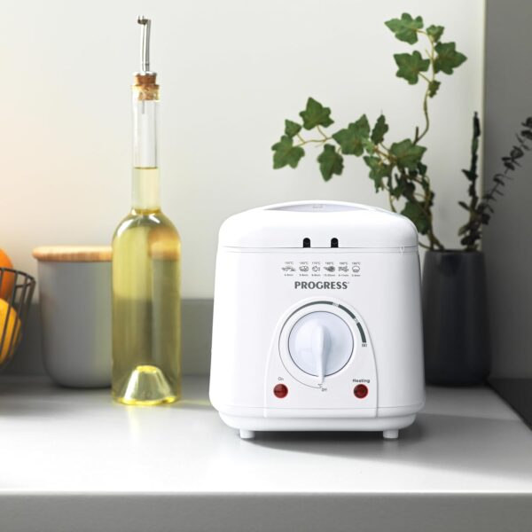 Progress EK2969P Electric 1L Mini Deep Fat Fryer - Removable Cooking Basket, Easy Clean, Non-Slip, Variable Temperature Control to 190°, Non-Stick Oil Tank, Detachable Handle, Countertop Chip Pan - Image 5