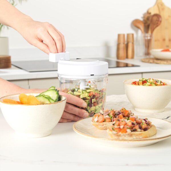 Salter BW12922EU7 Manual Food Chopper – Pull Cord Multifunctional Vegetable Cutter, Mincer for Garlic, Onion, Chillies, Herbs, Pull String Food Processor Dicer for Salad/Salsa, Stainless Steel Blade - Image 5