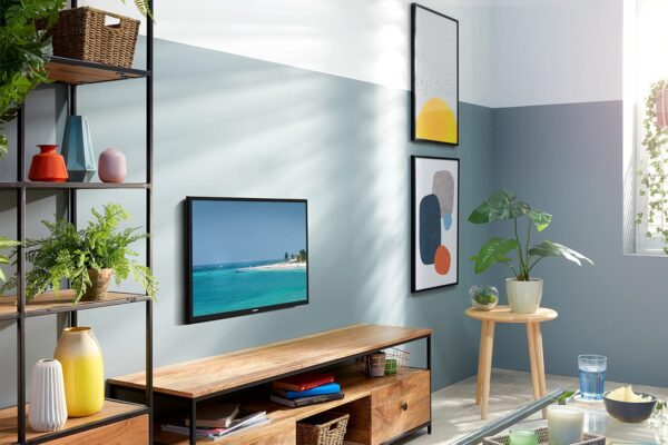 Samsung 32 Inch, 720p, T4300 LED HDR Smart TV With Contrast Enhancer, Ultra Clean View & Purcolour Image Technology Built-In, HDMI, USB, Easy To Set Up, App Connectivity - Image 3